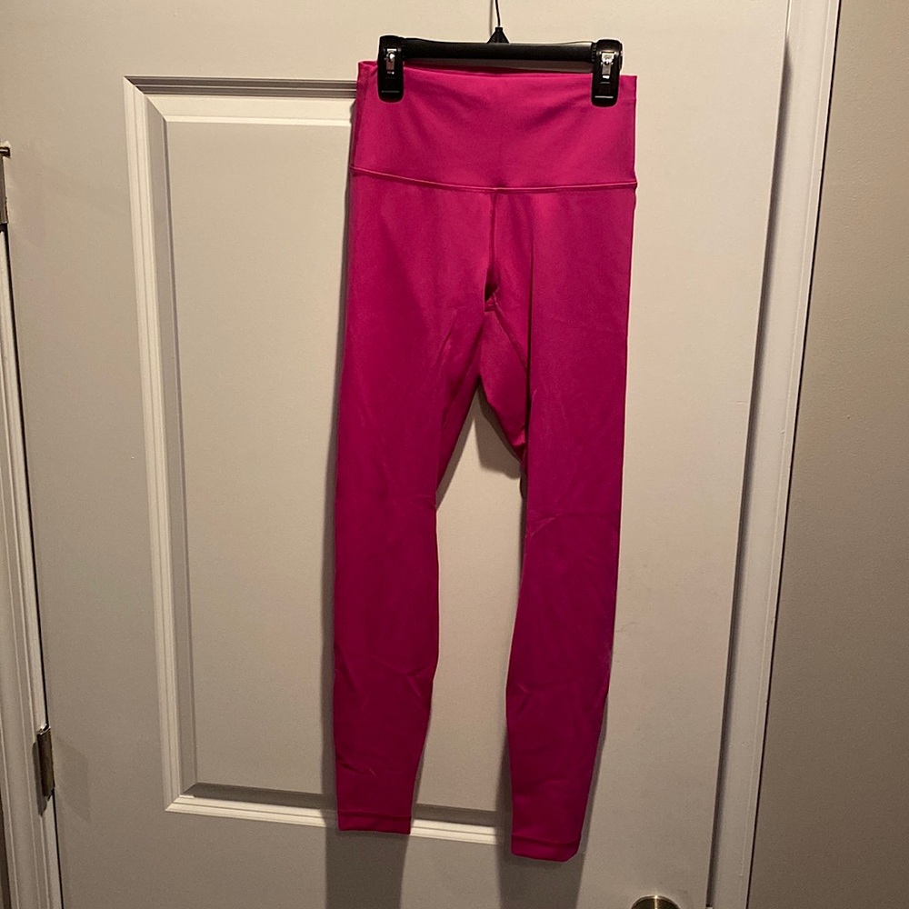 Lululemon Wunder Train High-Rise Tight. Ripened Raspberry. Size 6